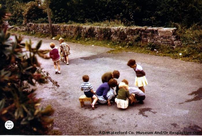 Children Playing On The Road, Baile na nGall ( Ballinagoul) Ring
