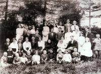 The Walsh / Hennebry Families, Kilrossanty